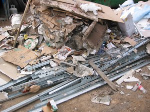Mixed-Medium-with-small-amount-of-heavy-materials Mixed Waste (Medium Weight)